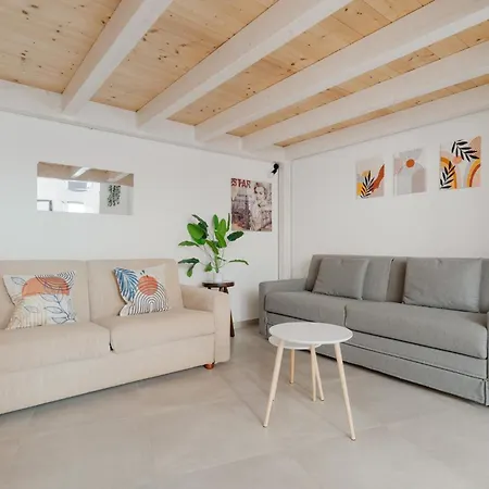 Guesthost - Affori Cozy Flat شقة *