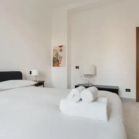 Apartment Guesthost - Cozy Near San Siro *