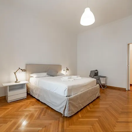 4 Min From Porta Genova Station With Whirlpool