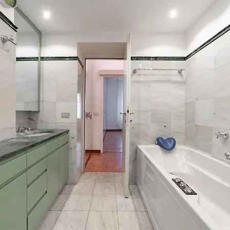 公寓 4 Min From Porta Genova Station With Whirlpool
