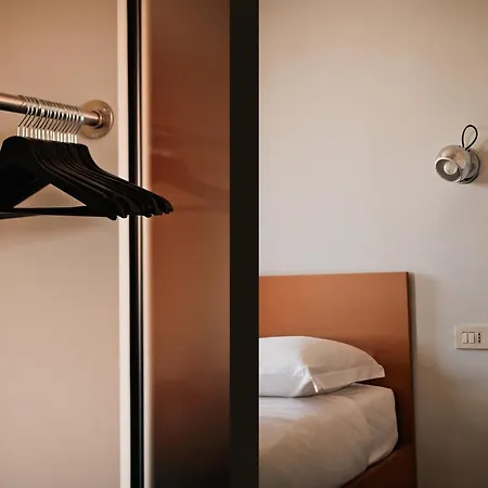 Just Urban - Chic Retro 1br -10 Min By Tram To Duomo * Milano