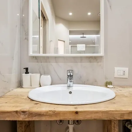 Ht Maison Angera Διαμέρισμα Μιλάνο