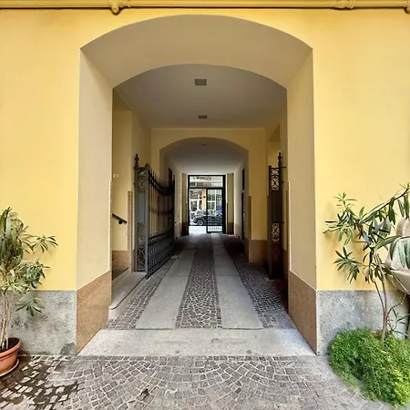 Ale's Casati Apartman *
