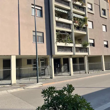 Duo Living, Spacious Comfortable 5 Minutes From Lancetti *