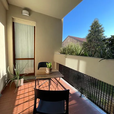 Duo Living, Spacious Comfortable 5 Minutes From Lancetti *