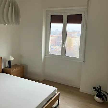 Apartment Design And Comfort In West Milan
