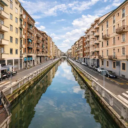 Private Parking - Stylish Navigli Loft Milan