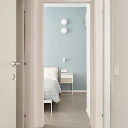 Up To - Residenze M6-m6a ミラノ