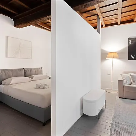 Corso Magenta Historic Daire