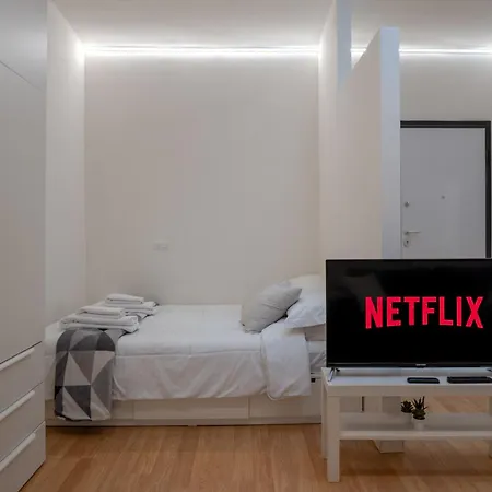 Apartman House241 Bocconi Milánó