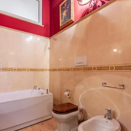 Apartament Duomo Elegant Retreat - Spacious 120 Sqm Up To 5 - 3 Min Walk To Duomo *