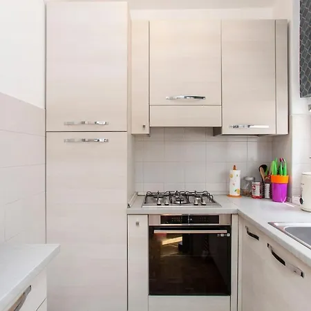 Light Blue Home-sempione Park-metro M2-brera