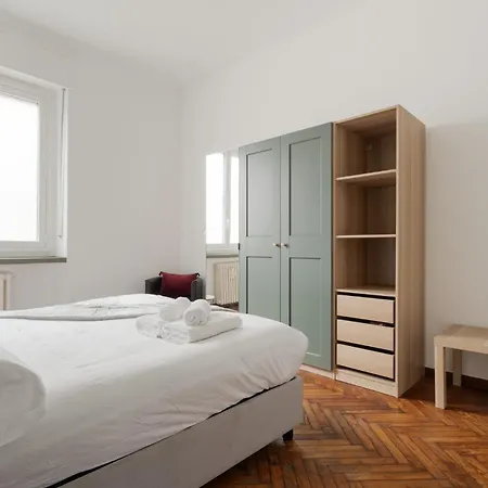Lejlighed Guesthost - Morazzone Bright And Cozy Design Flat