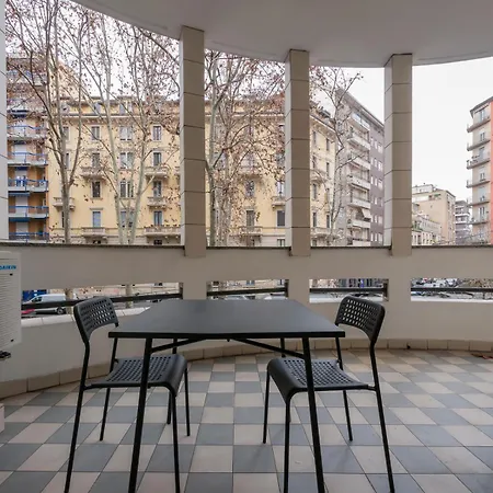 I-host - Modern 1br With Balcony Near Sempione 아파트 *