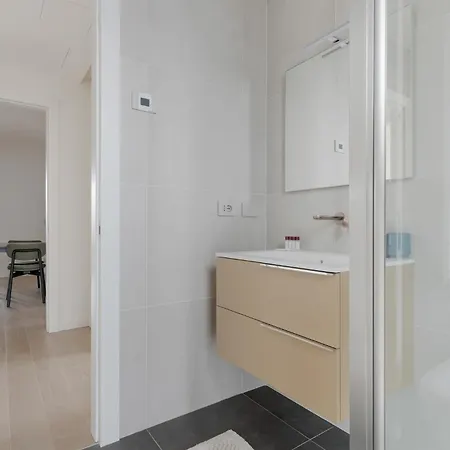 Guesthost - Lambrate Modern Flat With Terrace Milan