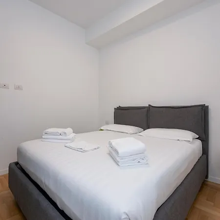 Appartement I-host - Bright 1br With Balcony In Milaan
