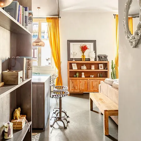 Industrial-chic In The Heart Of Isola Appartement
