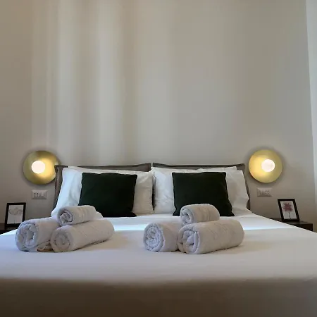 Bright And Spacious In The Heart Of Citta Studi *