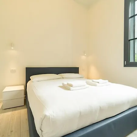With Terrace And Pool, 5 Min From The Martesana Apartament Mediolan