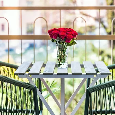Appartamento Station - Private Terrace, Netflix & Wi-fi *