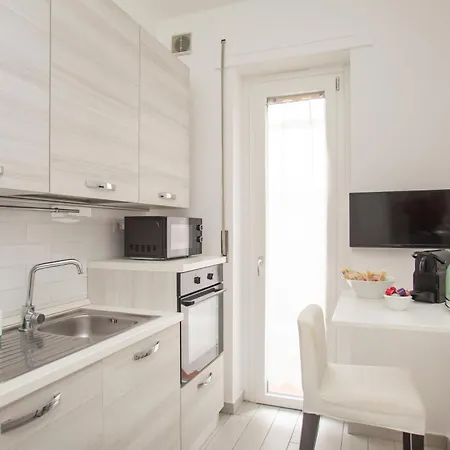 Corvetto Modern - Steps From M3 Corvetto *