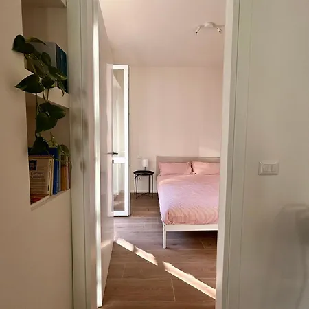 Modern And Bright House 20 Minutes From The Duomo Διαμέρισμα Μιλάνο