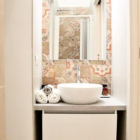 Cozy Among The Liveliest Street Of Isola Daire Milano