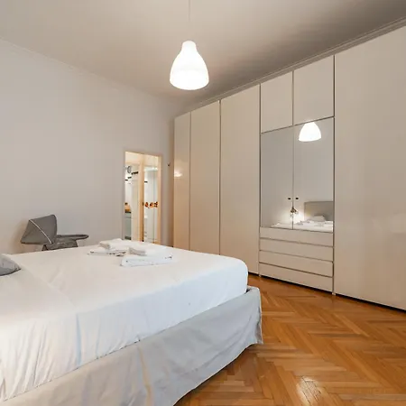 4 Min From Porta Genova Station With Whirlpool * Milán