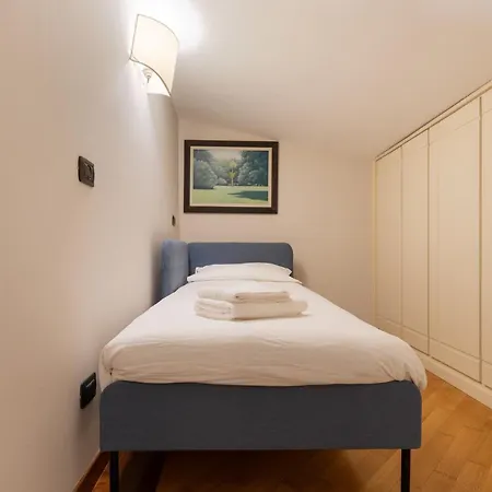 Guesthost - Comfy Flat Near Ospedale Policlinico 公寓 *