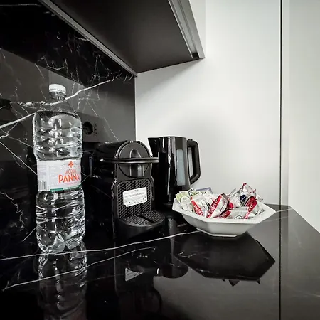 Medici5 - Luxury With Wellness Area ミラノ
