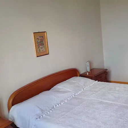 Apartment Beautiful Floor House With View In The Center!