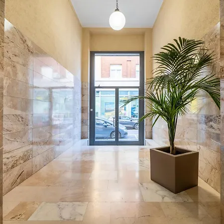 Italianflat - Colonne View - Balcony Retreat - Near Duomo Apartman