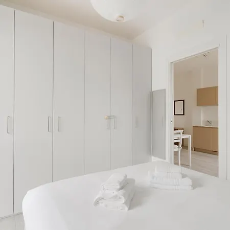Guesthost - Lovely In Maggiolina Apartamento Milán