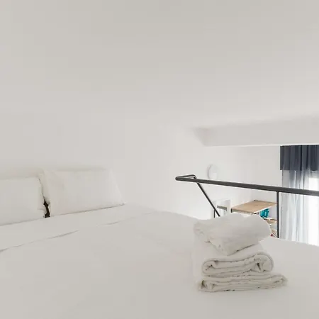Guesthost - Navigli Comfy Apartament *