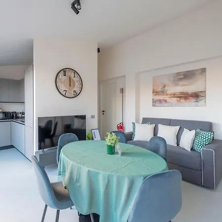 Διαμέρισμα Luxury Elegant Penthouse 3 Bedrooms, 2 Bathrooms *