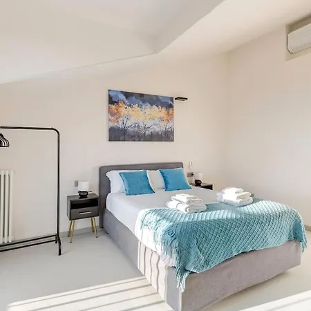 아파트 Luxury Elegant Penthouse 2 Bedrooms, 2 Bathrooms *