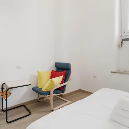 Guesthost - Mm2 Lambrate Bright