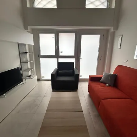 Apartment Station House *