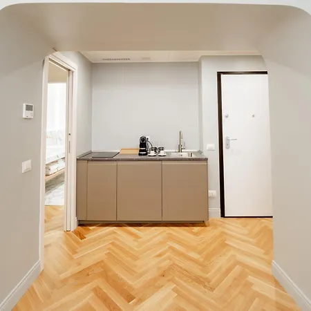 Prestige Boutique - Piazza Duomo 2 Apartmán 3*
