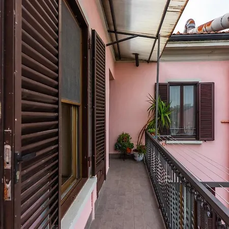 Characteristic 2 Double Bedroom Apartment Milan