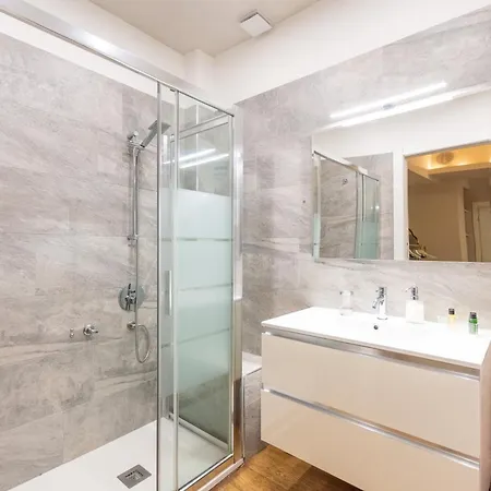 Suite Plana - Appartamento Molto Spazioso Con 2 Camere 2 Bagni - Vicino San Siro, Fiera Milano Milán
