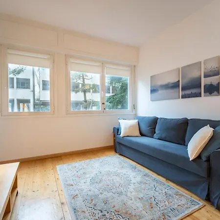 Apartmán 2 Min To Metro, 8 Min To Rho Fair