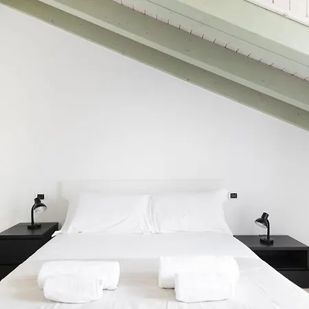 Easylife - - C Italia 68bp5 - P Ticinese Milano