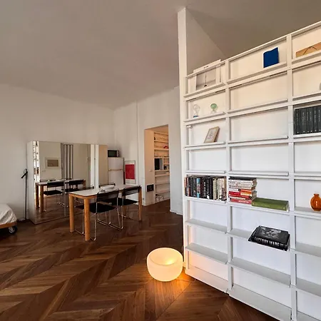Pergolesi Nest - Authentic - Station *