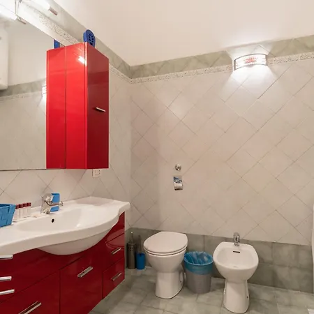 Guesthost - Modern Acquabella Lägenhet Milano