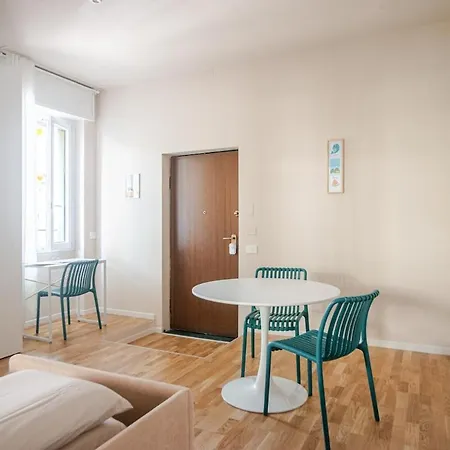 Modern Gem In Lägenhet Milano