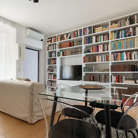 Porta Venezia - Castaldi - Bilocale Con Letto Soppalcato Апартаменты *