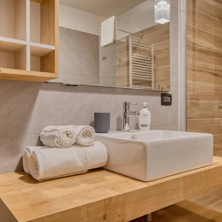 Apartament Hostmate - - Ulpio Traiano *