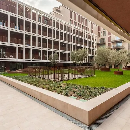 Luxury With Gym Near Citylife Metro Portello *