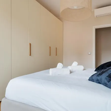 Guesthost - Bright Gambara Apartamento